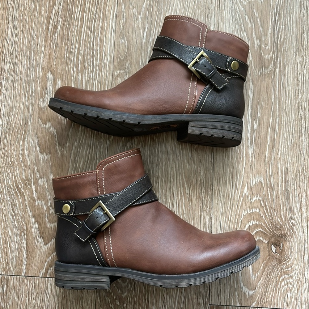 Natural Soul ‘Blythe’ faux leather/sherpa lined 2 tone brown ankle boot 7.5